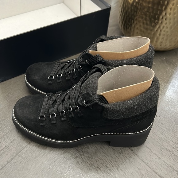 NATURALIZER Water-repellent Dover Booties (WIDE) - Picture 7 of 9